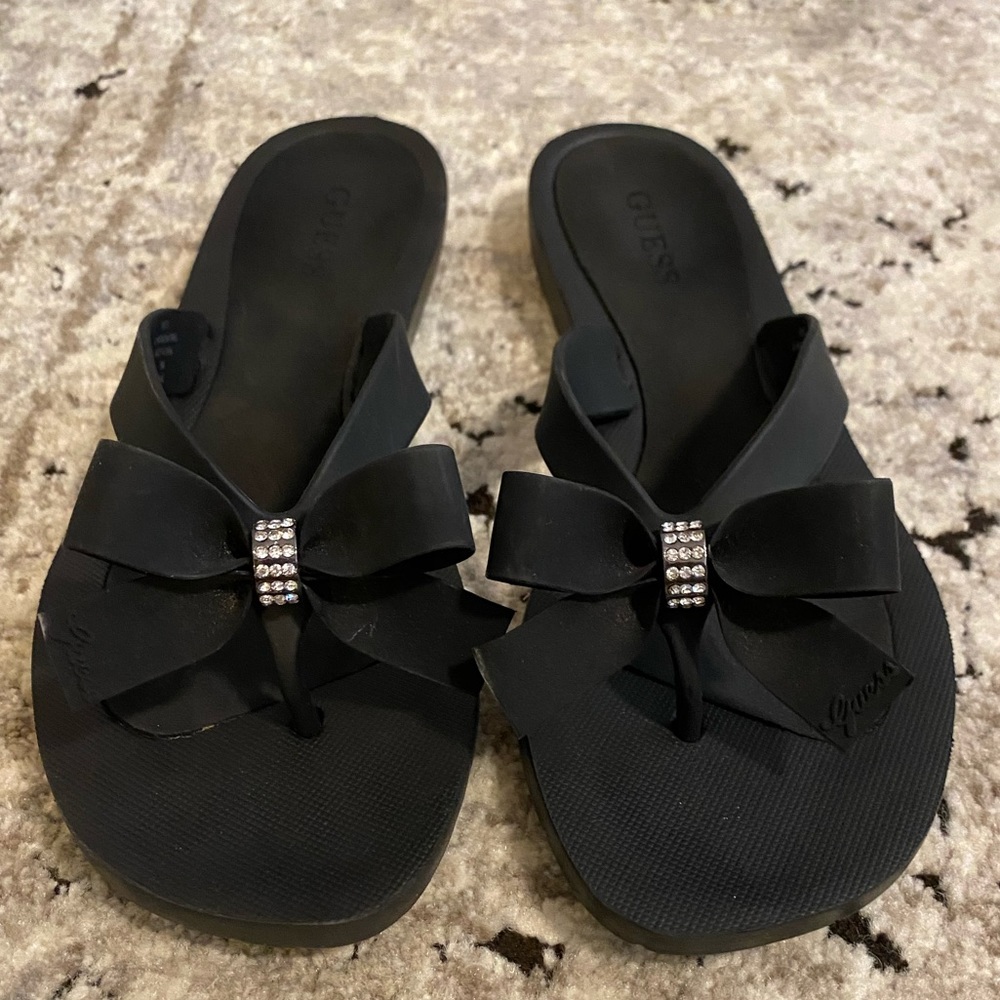 Guess Flipflops